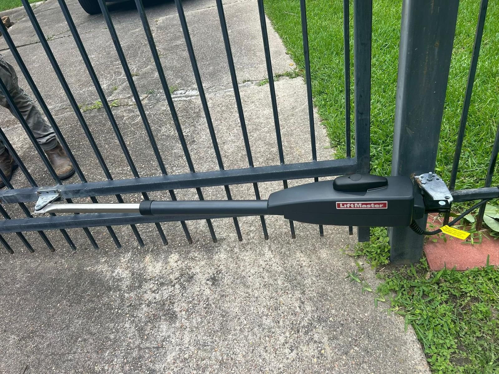 gate repair services